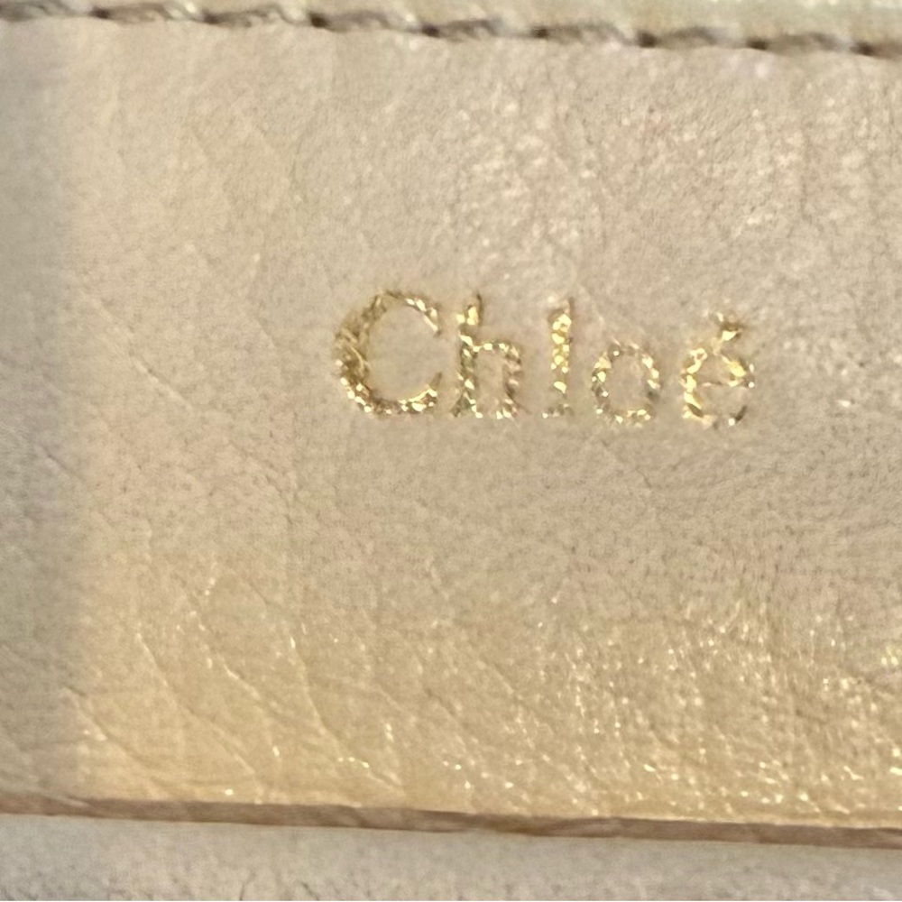 Chloe Cream Leather zipper wallet with Silver Bow - Picture 3 of 7